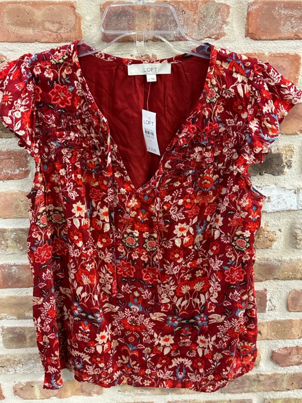 LOFT Red Floral V-Neck Ruffled Cap Sleeve Blouse NWT